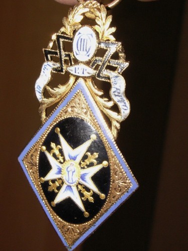 RARE MÉDAILLE ROYAL DU MÉRITE TOUT OR ÉMAILLÉE MAGNIFIQUE SIGNÉE COURONNE NB3s-l1600.jpg