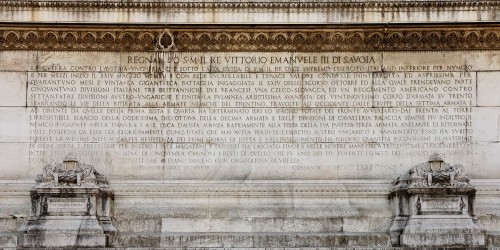 Victory_proclamation_WW1_Vittoriano.jpg