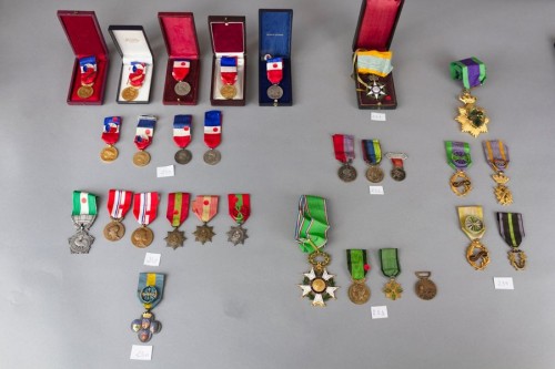 FRANCE-%0A-QUATRE-MEDAILLES- -%0A-MEDAILLE-D-ENCOURAGEMENT-AU-BIEN-«-DIEU-PATRIE&HELLIP-.jpg