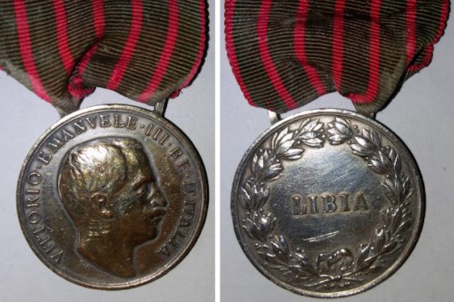 A Vittorio Emanuele III Rè d'Italia LIBIA.jpg